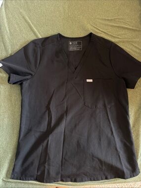 FIGS Black V-Neck Pocket Scrub Tee